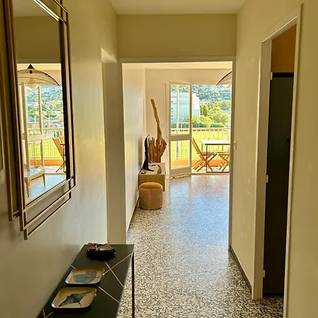 T3 A 300m Avec Piscine Tennis Le Lavandou